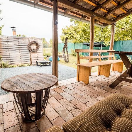 Apartman Ve Dvore Ratiskovice Экстерьер фото