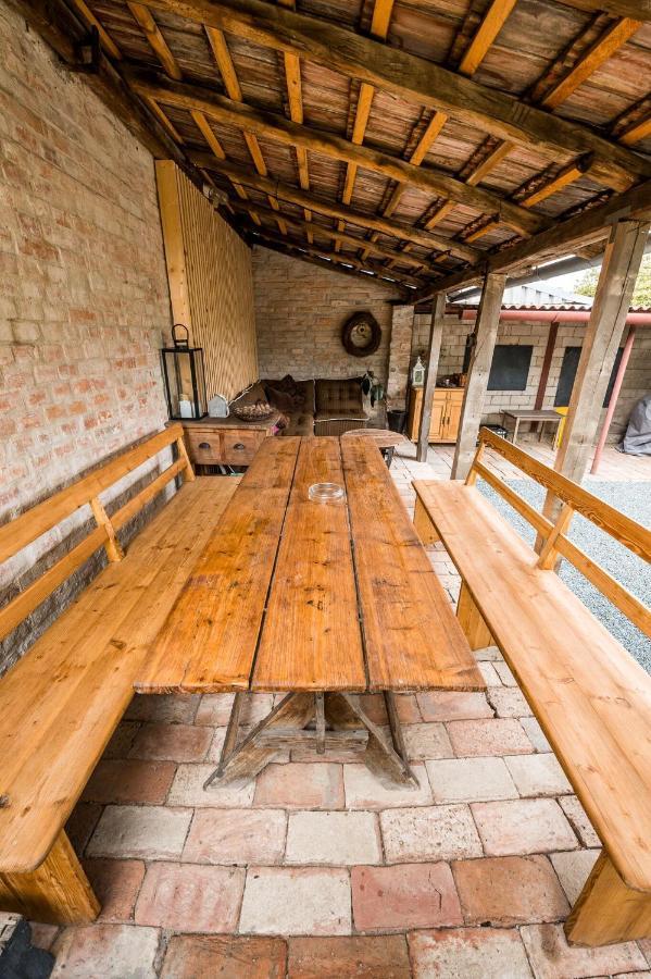 Apartman Ve Dvore Ratiskovice Экстерьер фото